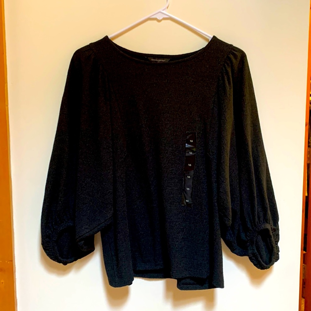 Banana Republic puff sleeve top - never worn. New with tags